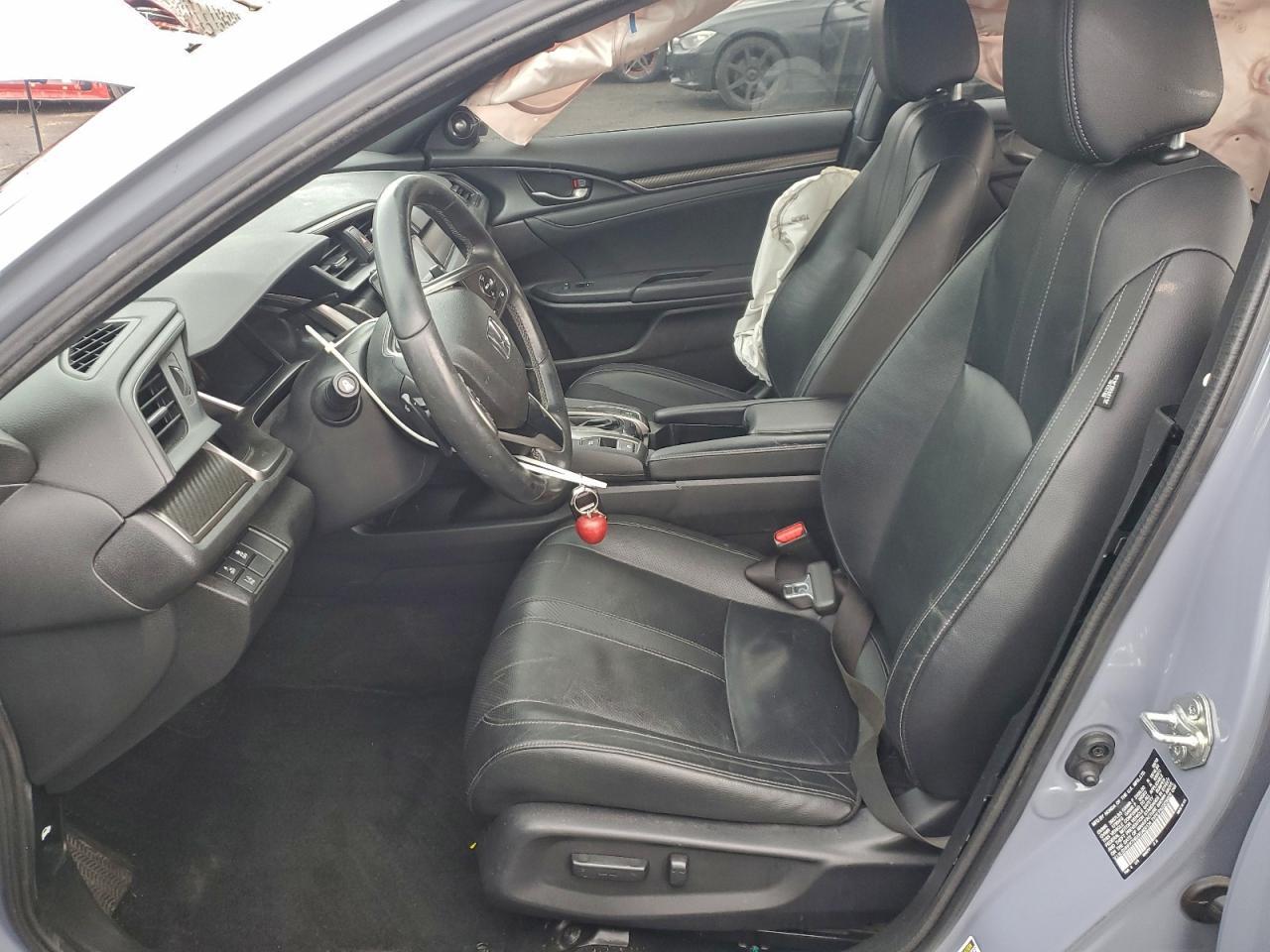 2019 Honda Civic Sport Touring - Image 7