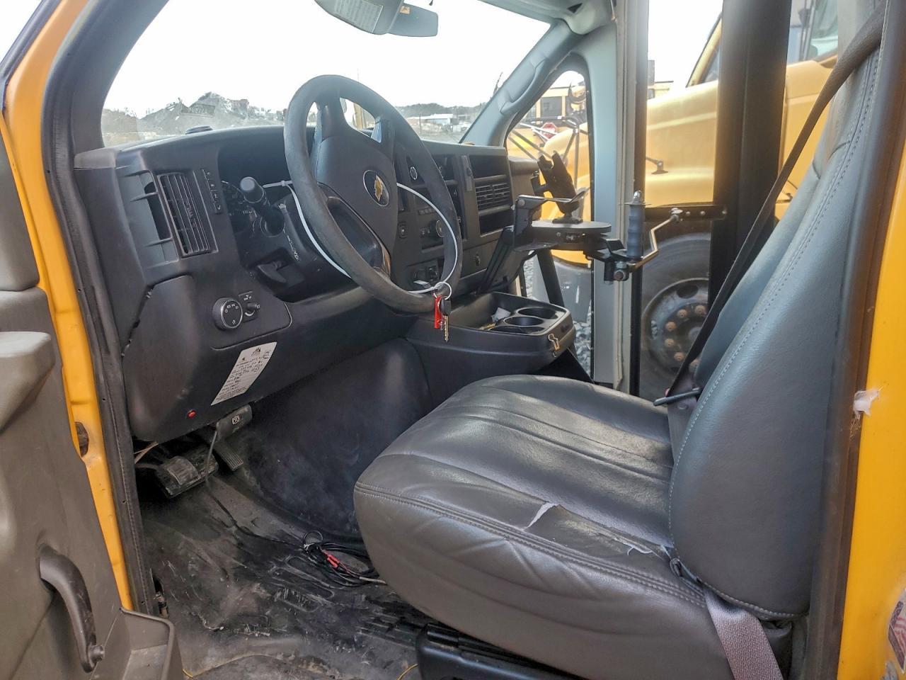 2011 Cprd Express G4500 - School Bus - Image 5