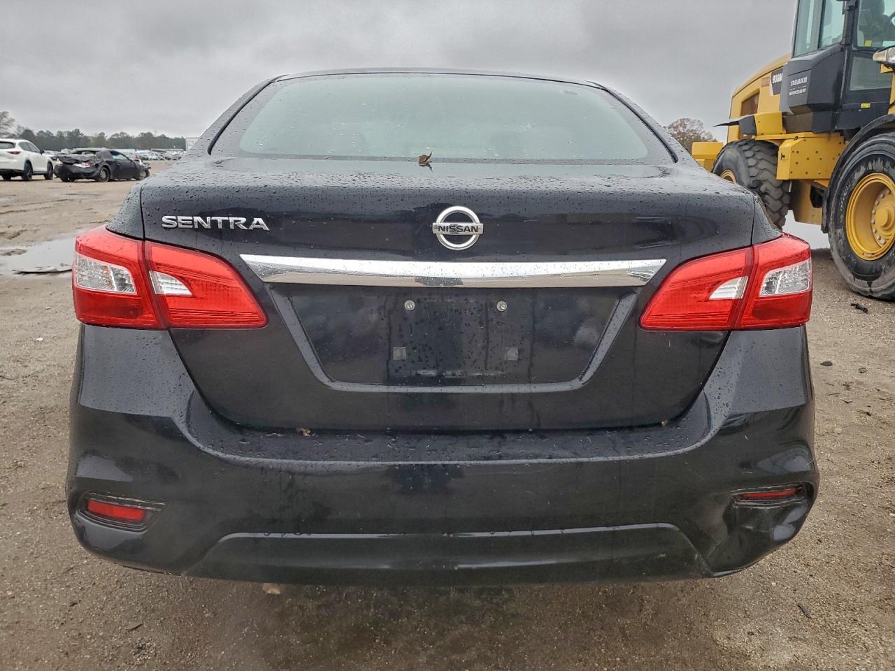 2017 Nissan Sentra S - Image 6