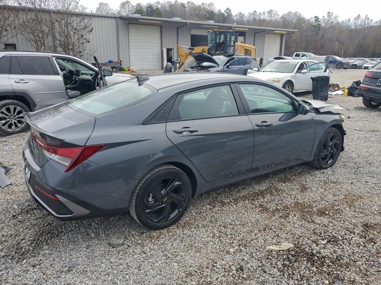 2026 Hyundai Elantra Sel Sport - Фото 3