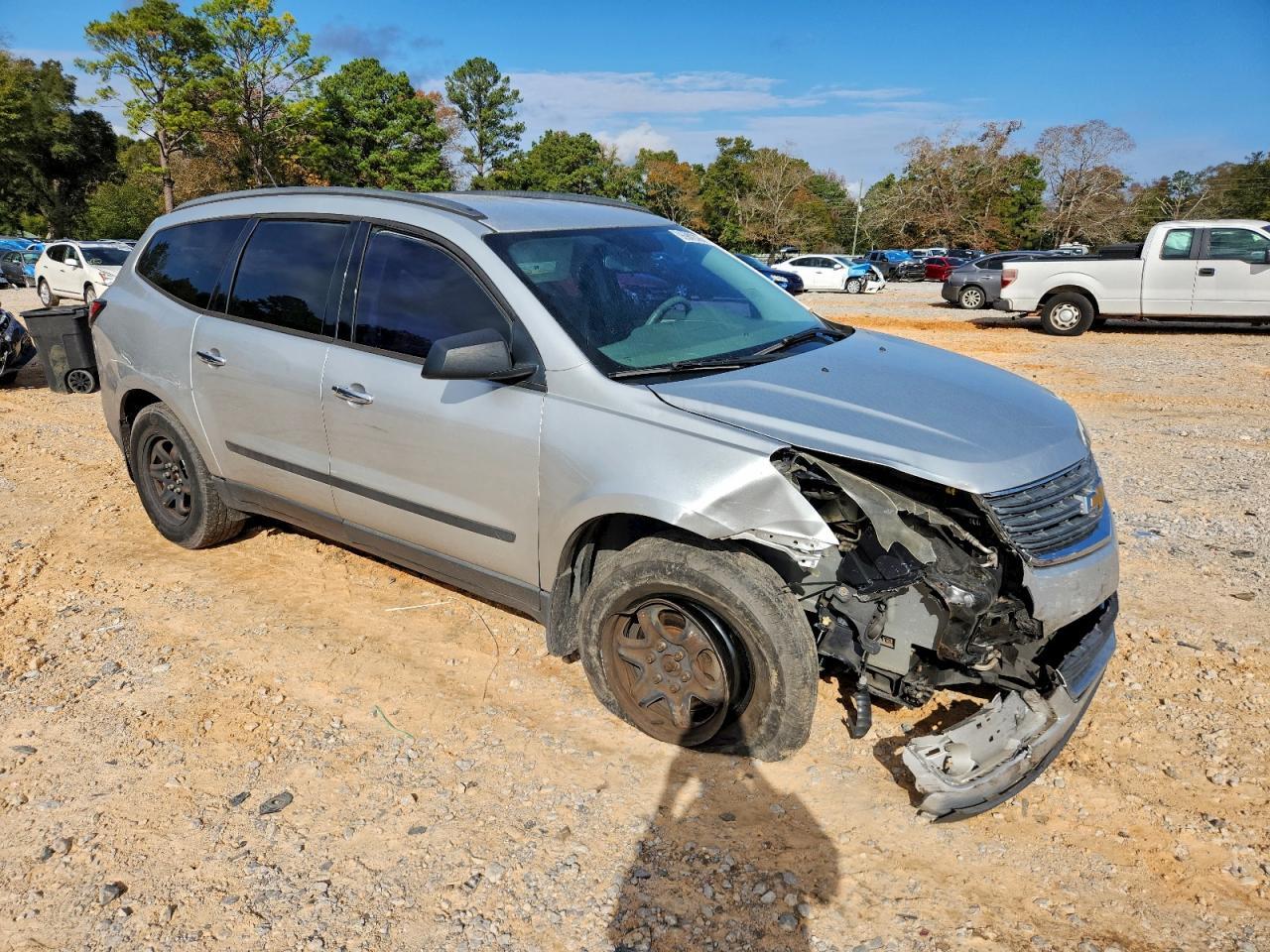 2015 Chevrolet Traverse Ls - Фото 4