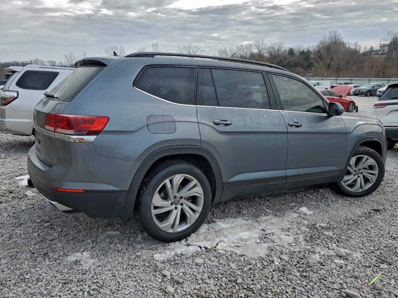2022 Volkswagen Atlas Se - Image 3