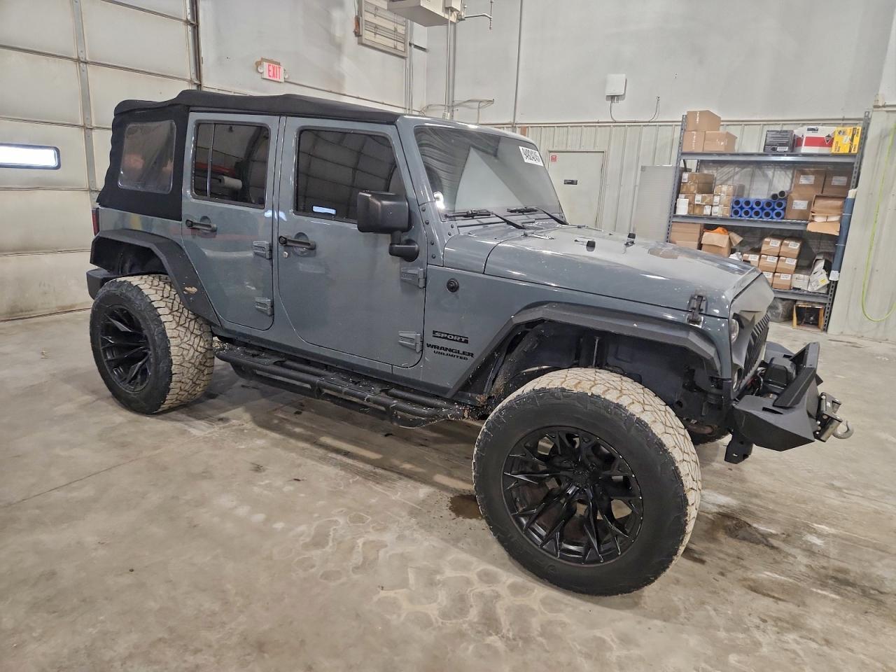 2015 Jeep Wrangler Unlimited Sport - Image 4