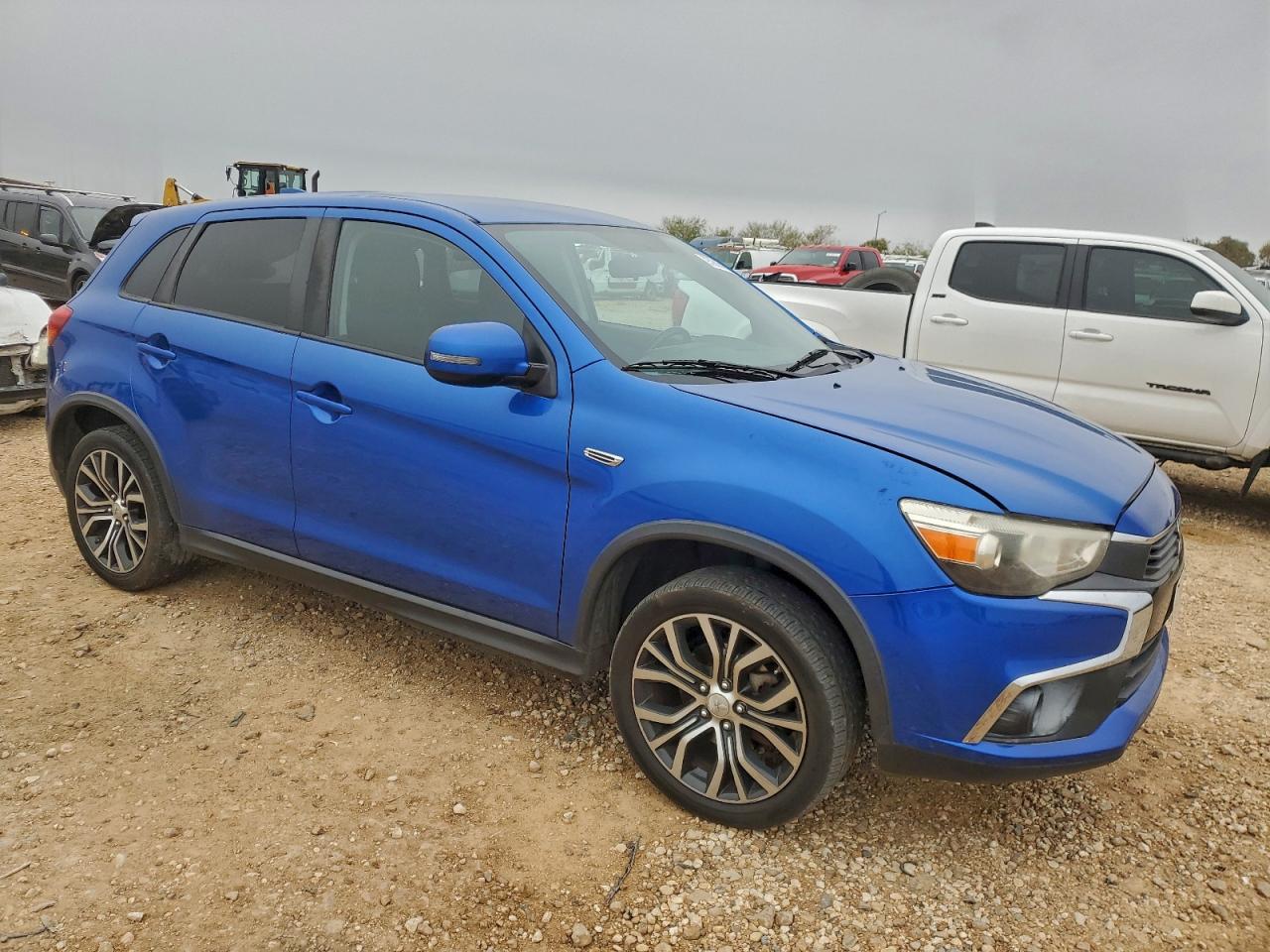 2017 Mitsubishi Outlander Sport Es - Фото 4