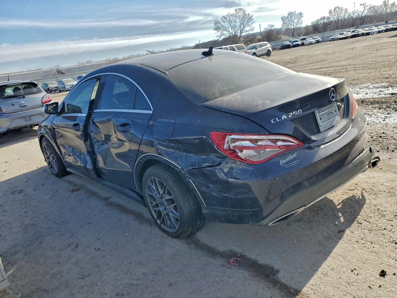 2017 Mercedes-Benz Cla 250 - Фото 2
