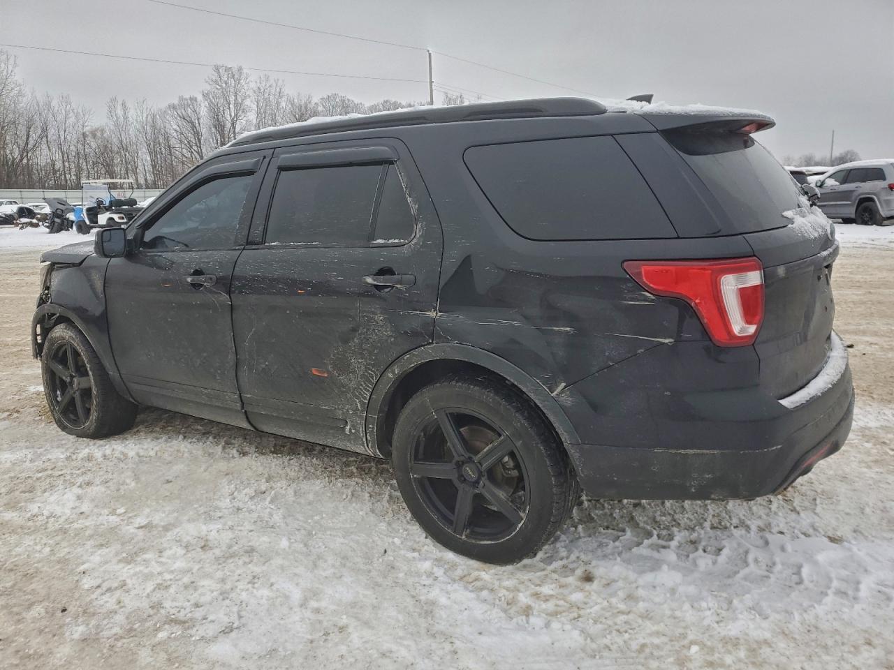 2016 Ford Explorer - Image 2