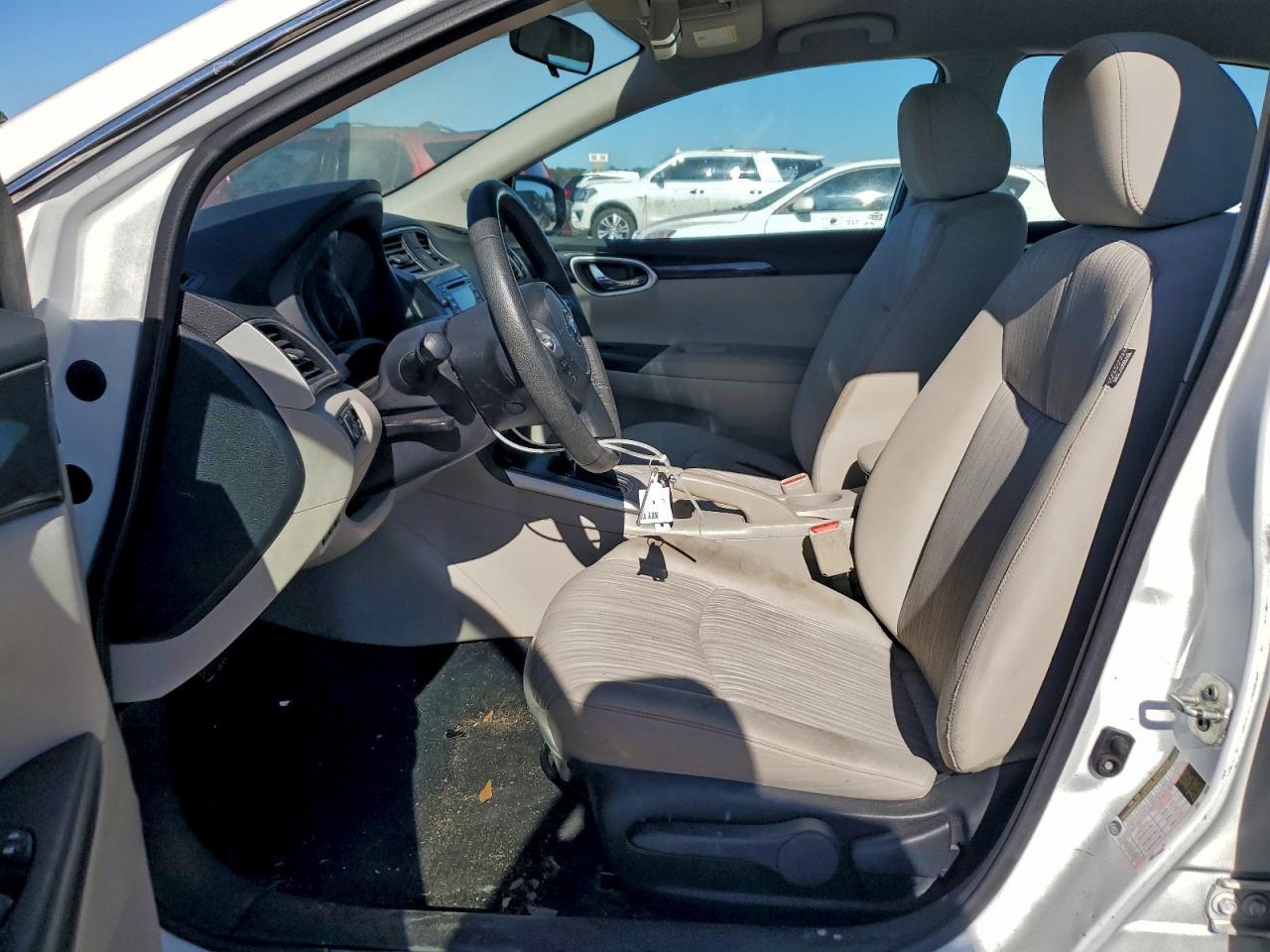 2017 Nissan Sentra S - Фото 7