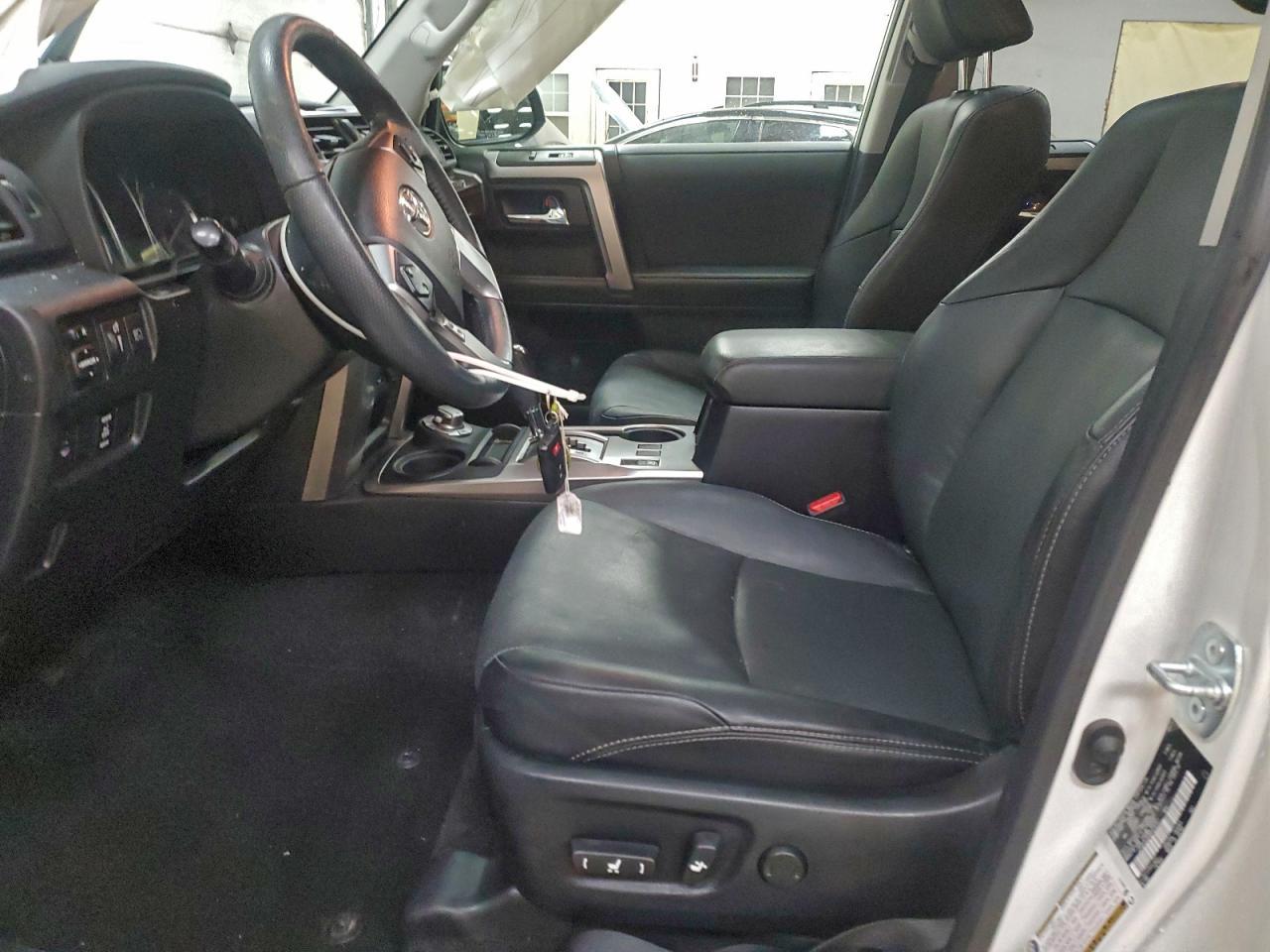 2021 Toyota 4Runner Trail - Фото 7