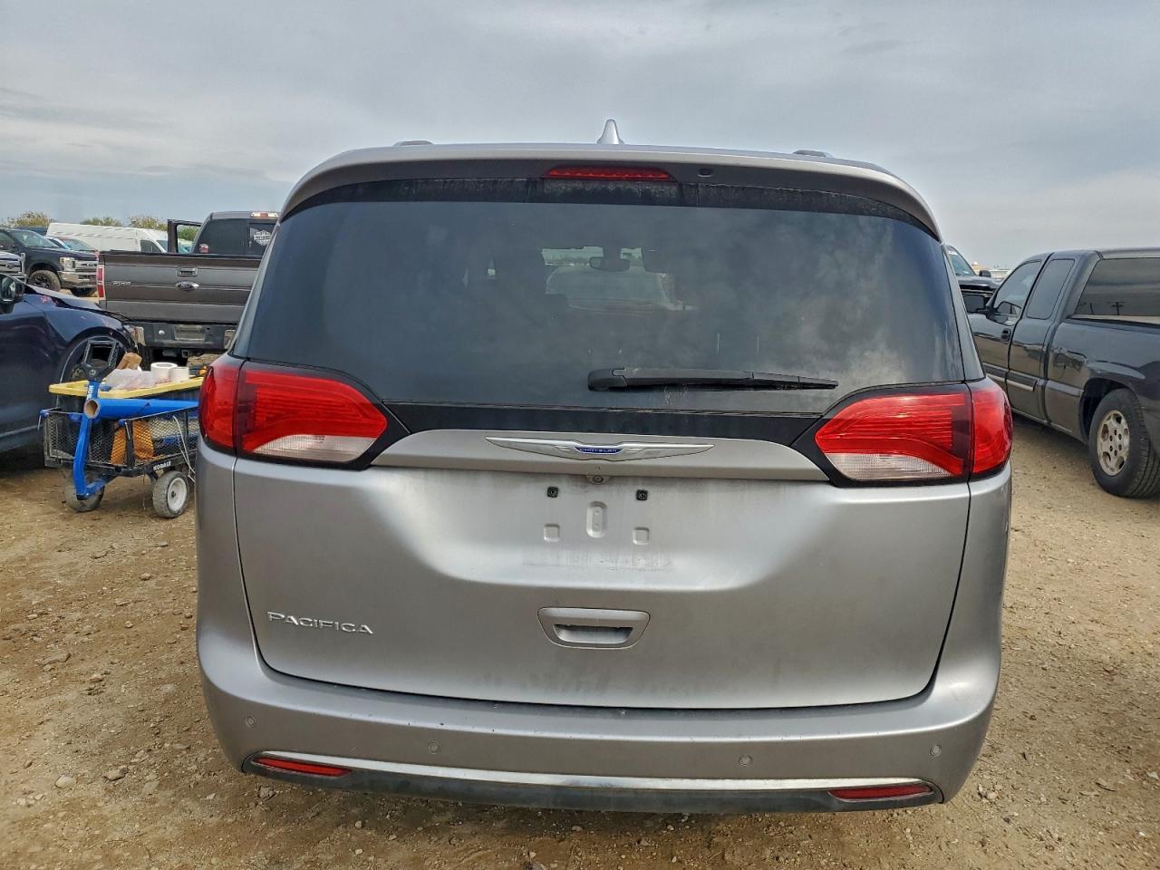 2019 Chrysler Pacifica Touring L - Фото 6