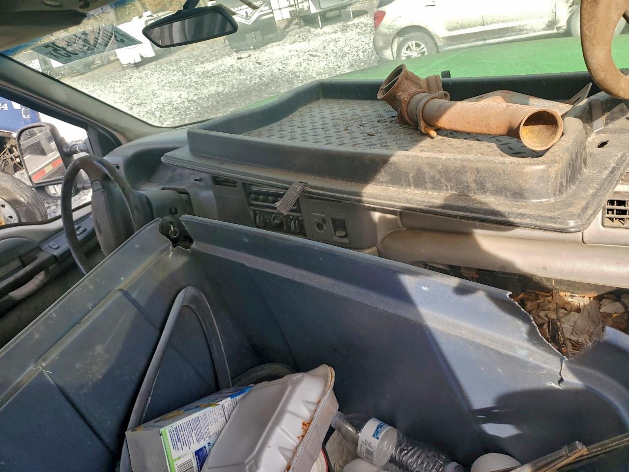 2001 Ford F550 Super Duty Rollback Truck - Фото 5