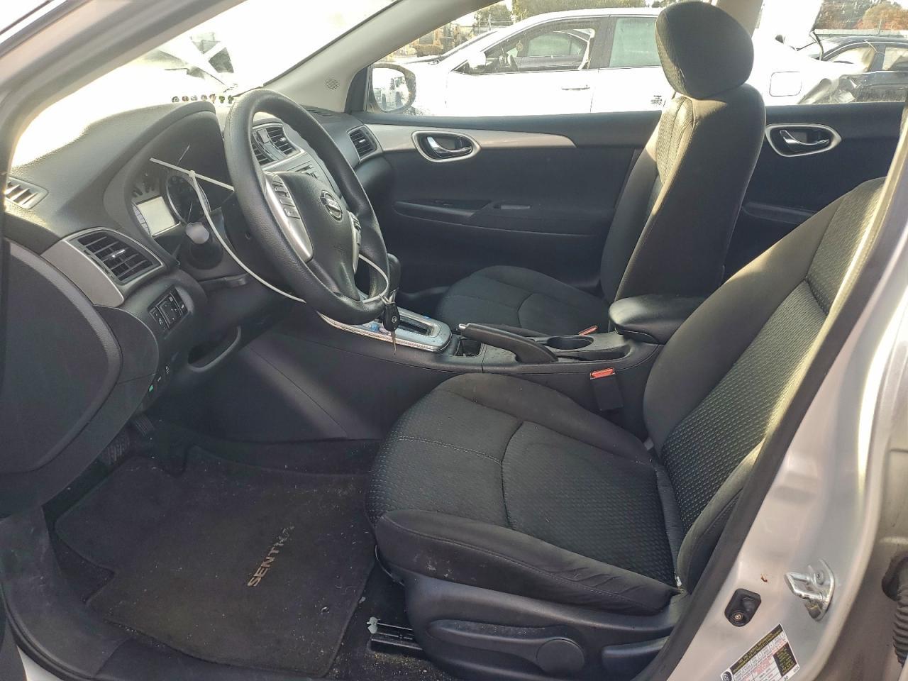 2013 Nissan Sentra S - Фото 7