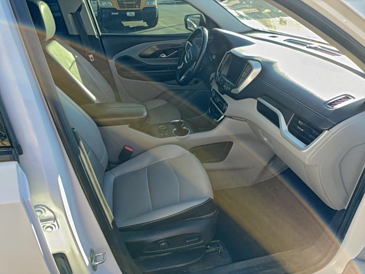 2023 GMC Terrain Fwd Slt - Image 5