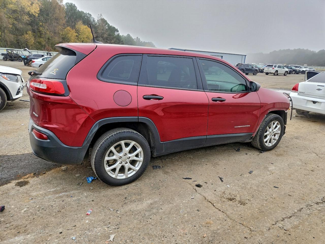 2016 Jeep Cherokee Sport - Image 3