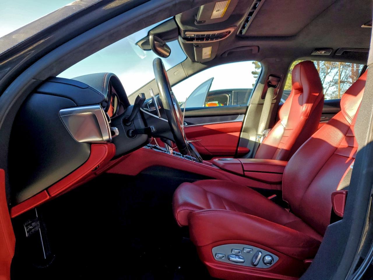 2014 Porsche Panamera Gts - Image 7