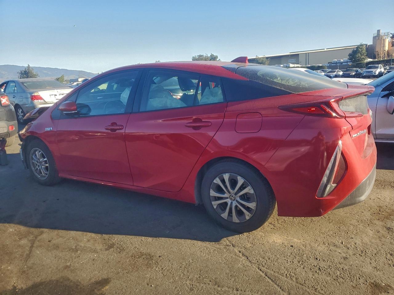 2021 Toyota Prius Prime Le - Фото 2