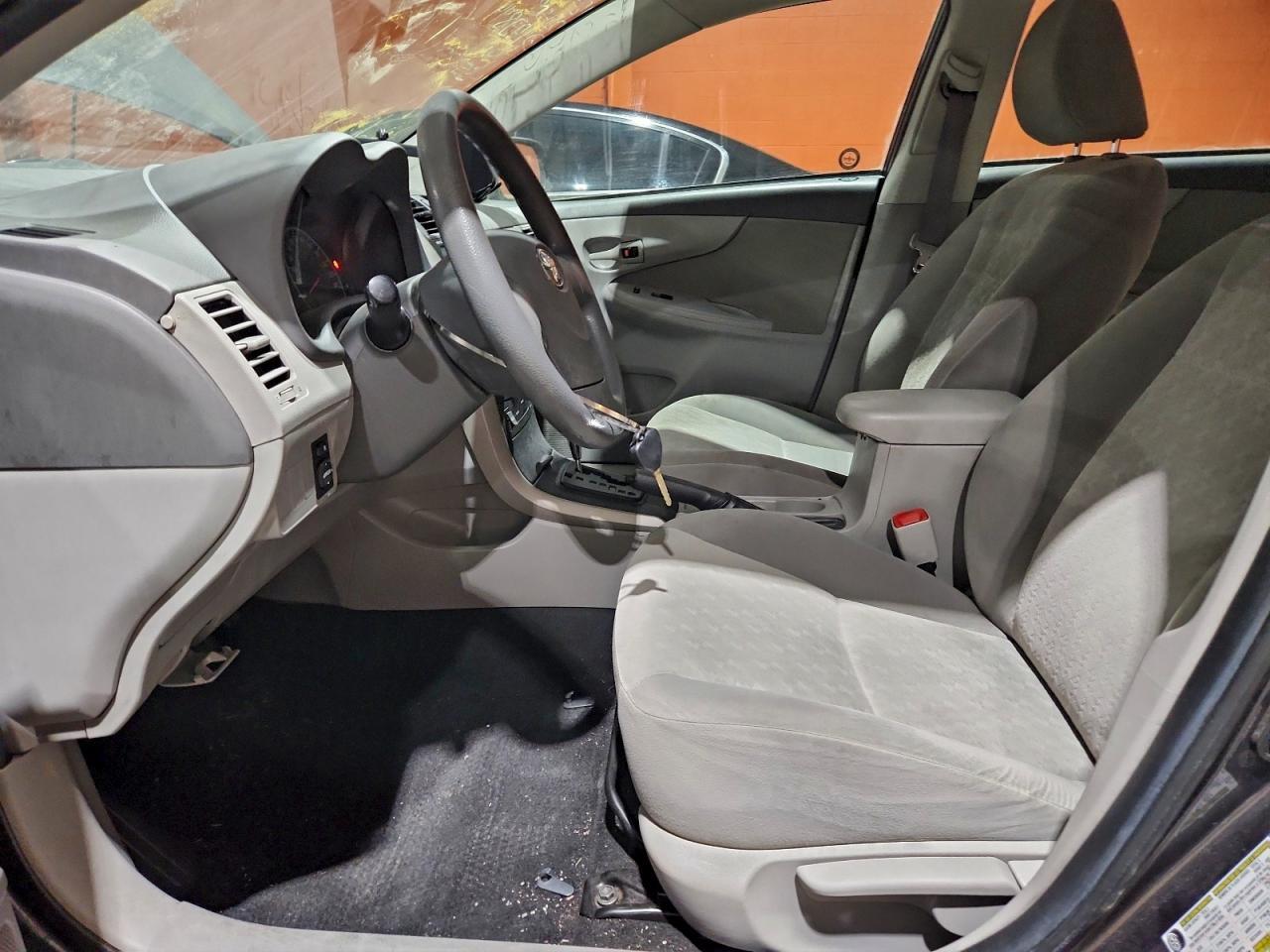 2009 Toyota Corolla Base - Фото 7