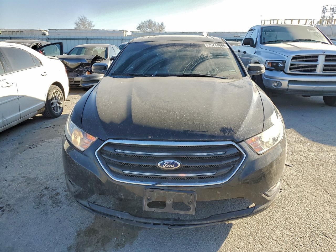 2013 Ford Taurus Sel - Image 5