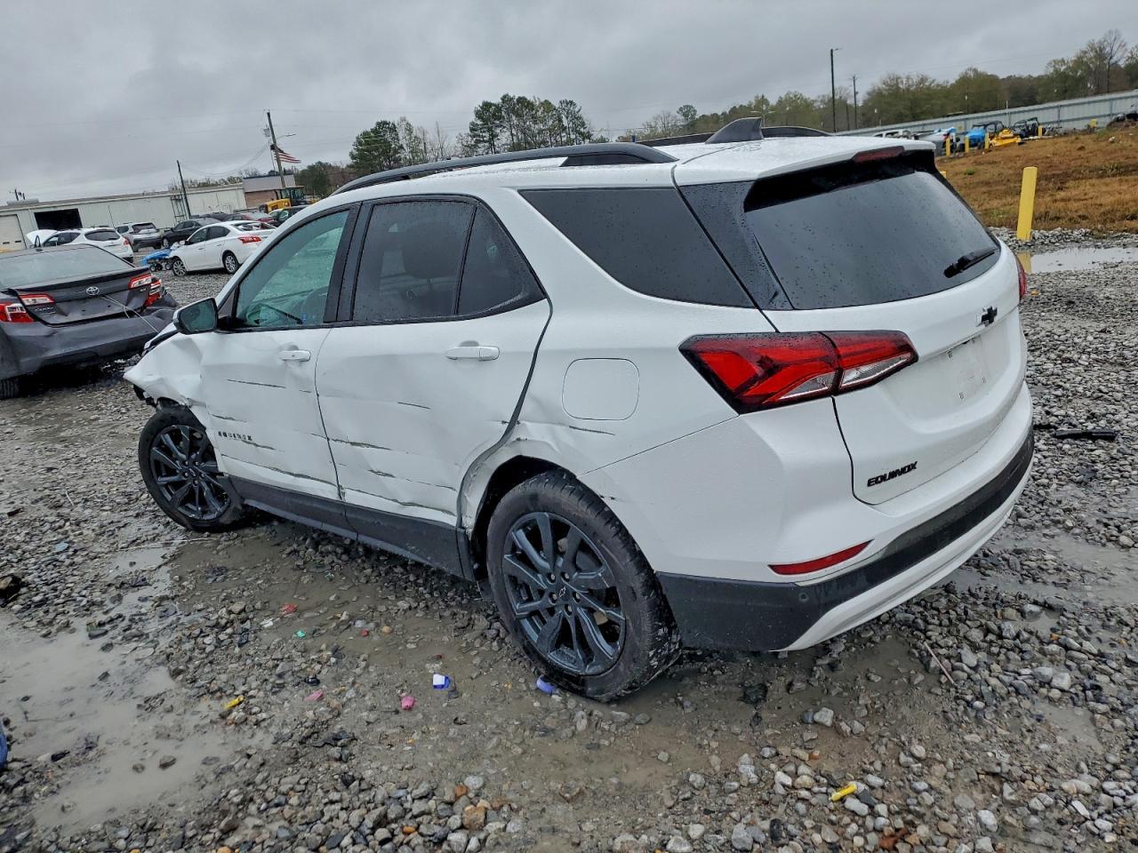 2022 Chevrolet Equinox Rs - Image 2