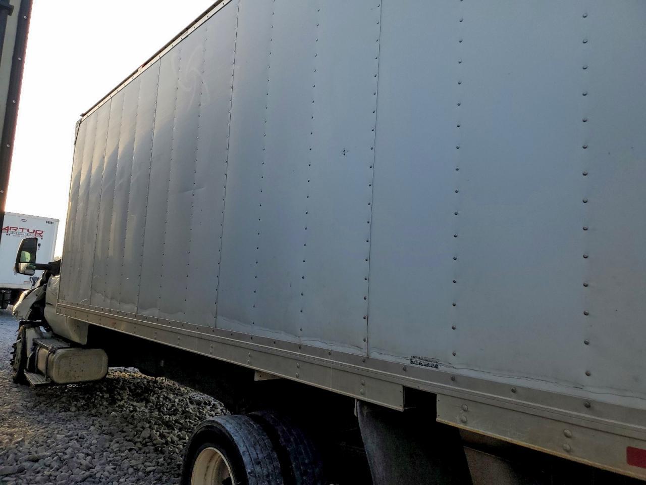 2016 Ford F650 Super Duty Box Truck - Фото 3