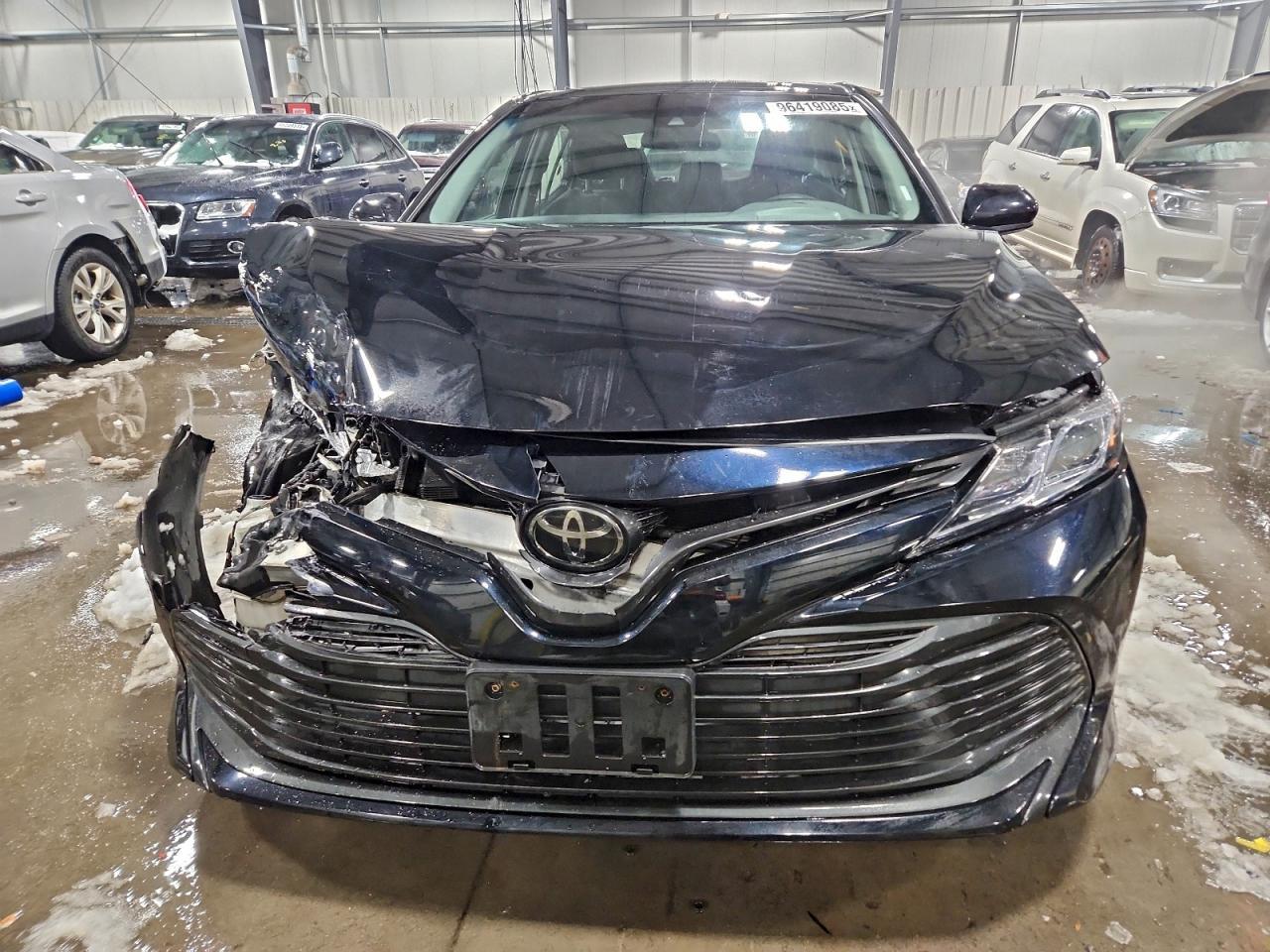 2018 Toyota Camry Le - Image 5