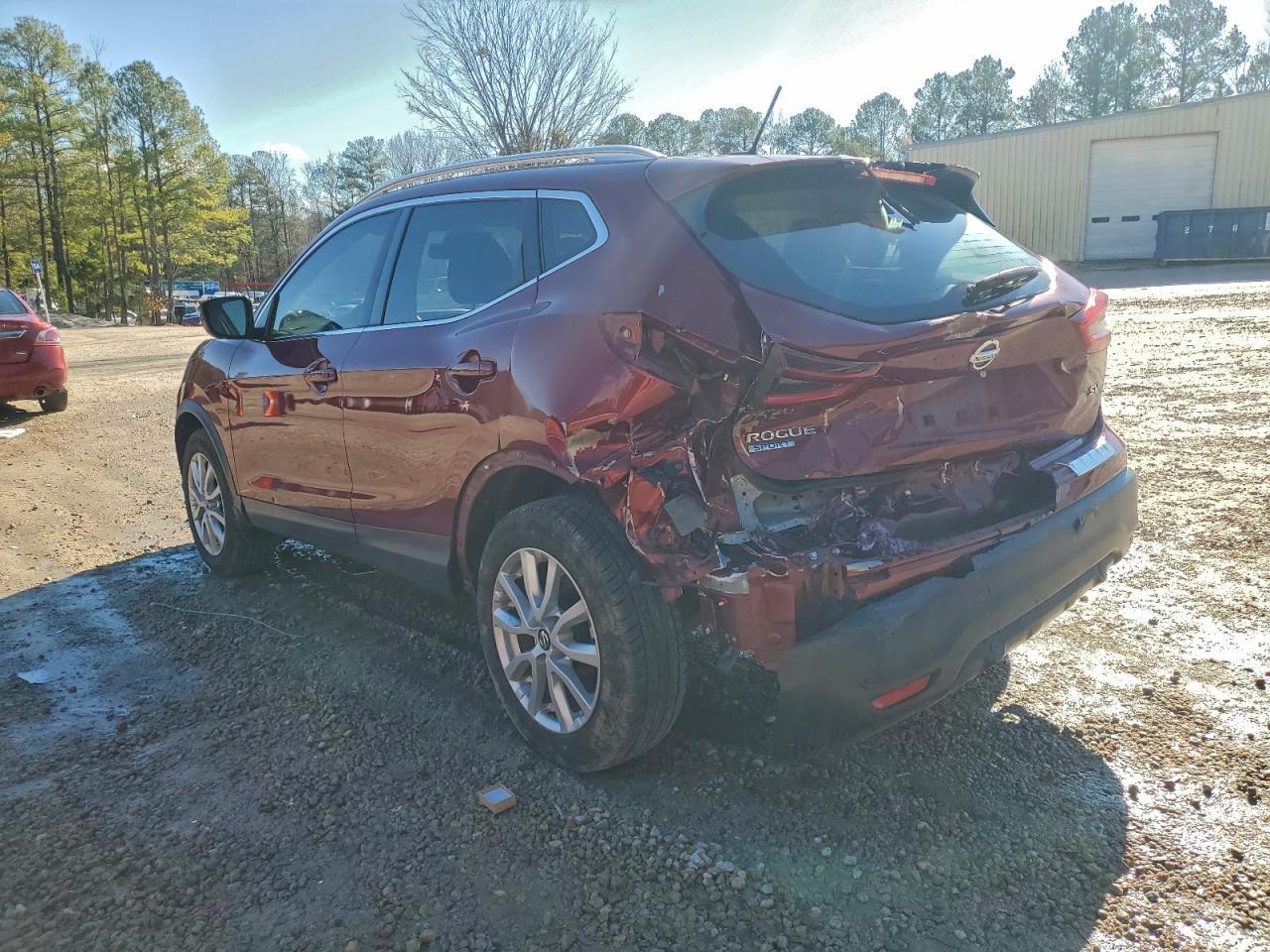 2021 Nissan Rogue Sport Sv - Image 2