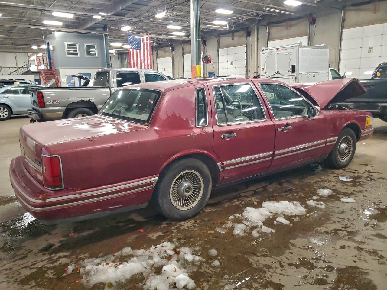 1991 Lincoln Town Car Executive - Фото 3