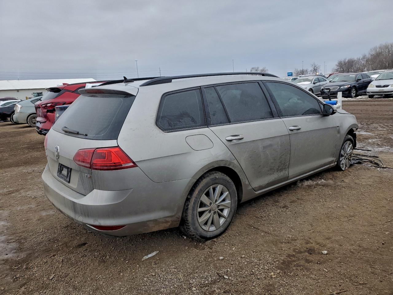 2017 Volkswagen Golf Sportwagen S - Image 3