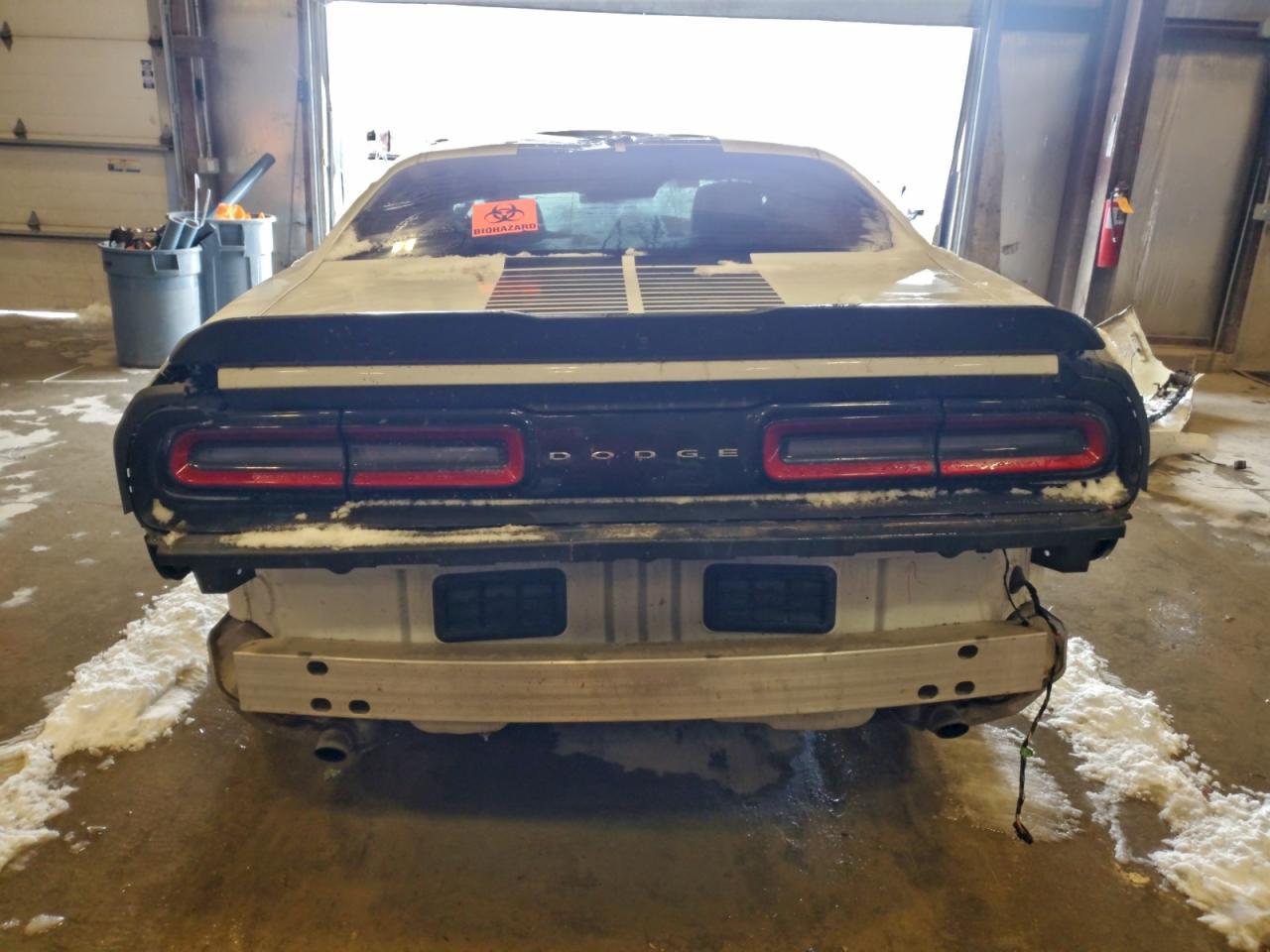 2017 Dodge Challenger Sxt - Image 6