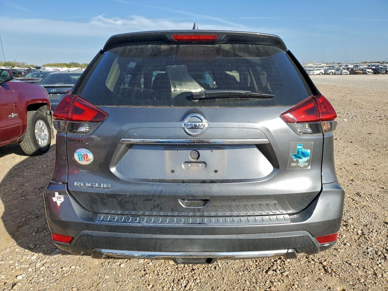 2018 Nissan Rogue S - Image 6