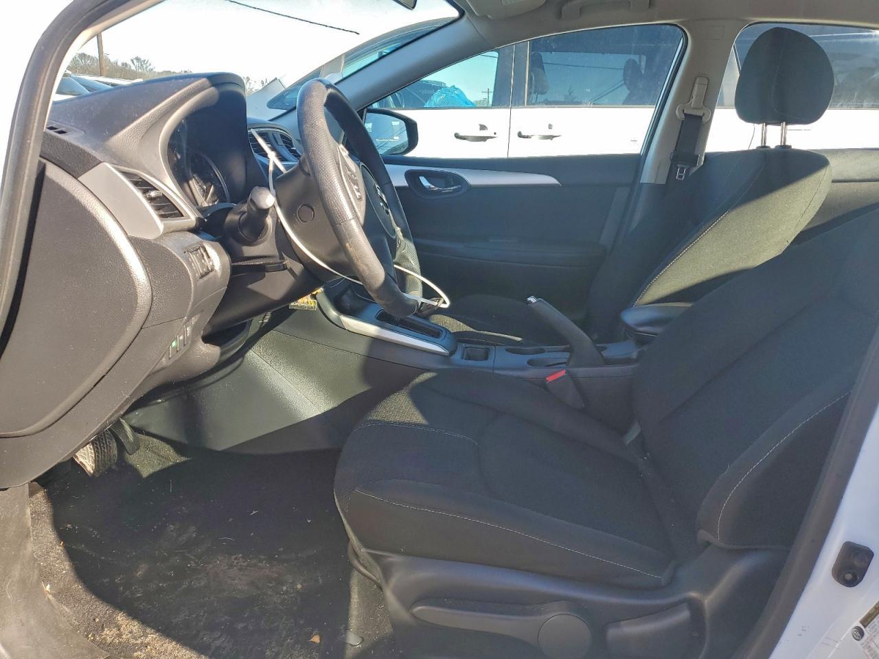 2018 Nissan Sentra S - Фото 7