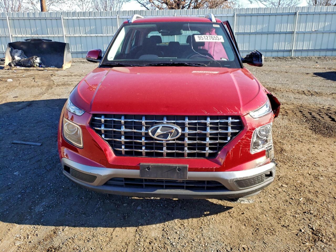 2023 Hyundai Venue Sel - Image 5