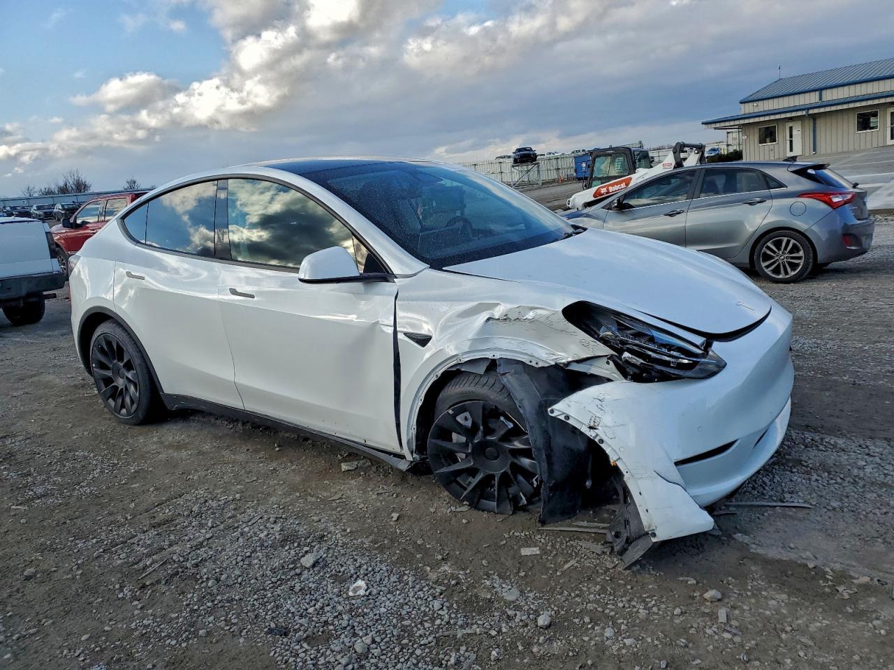 2022 Tesla Model Y - Image 4