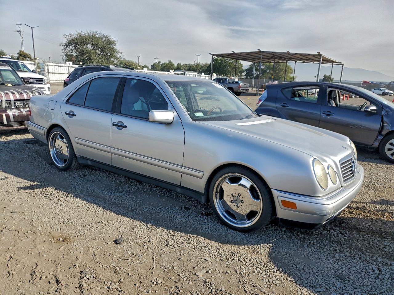 1997 Mercedes-Benz E 320 - Фото 4