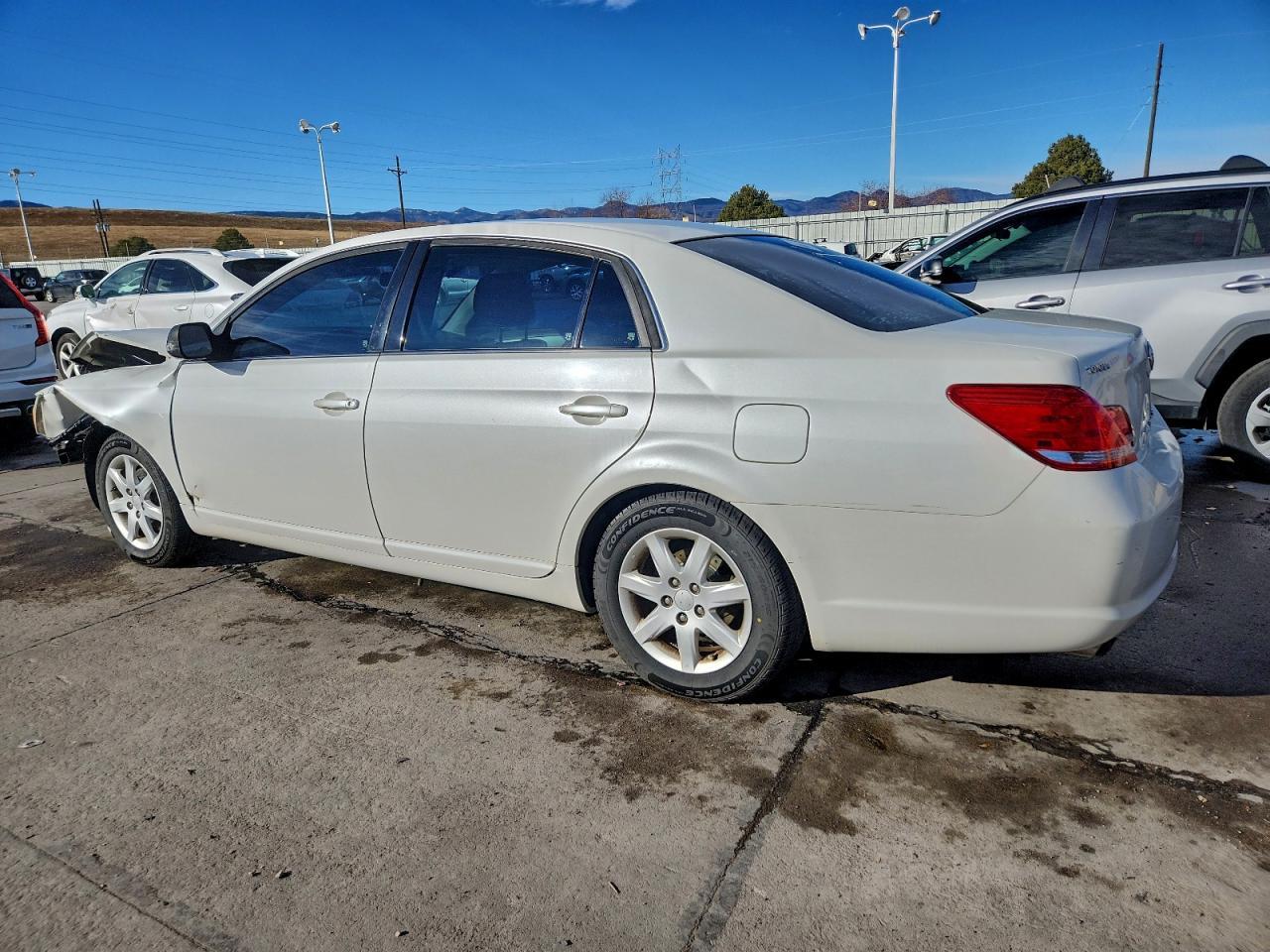 2006 Toyota Avalon Xl - Image 2