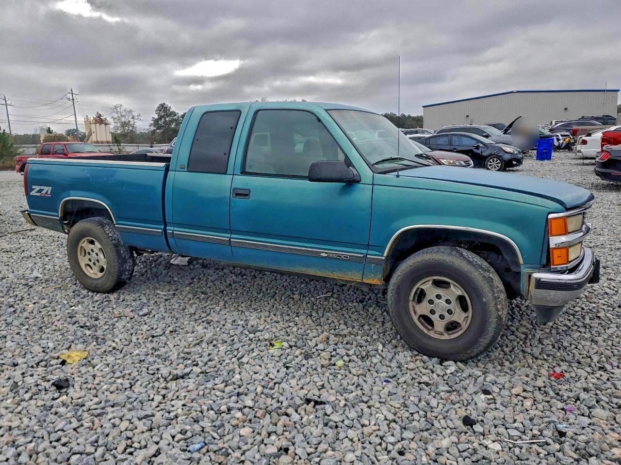 1997 Chevrolet Gmt-400 K1500 - Image 4