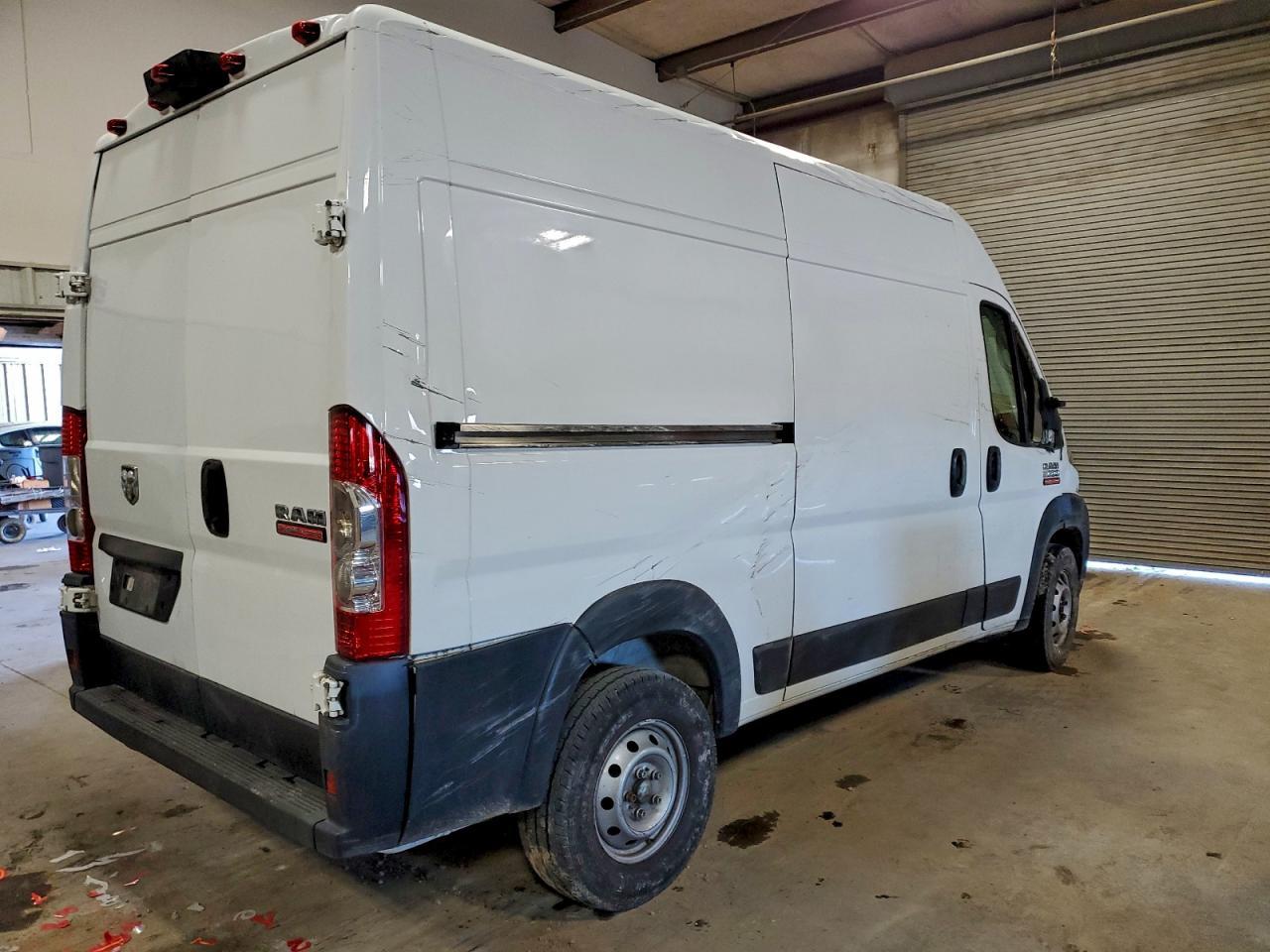 2019 Ram Promaster 2500 Delivery Van - Фото 3