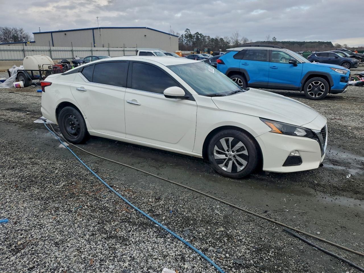 2022 Nissan Altima S - Image 4