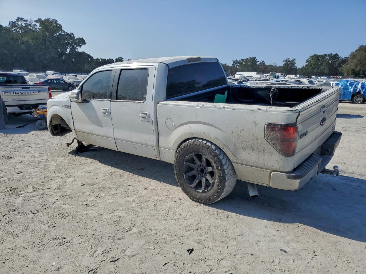 2013 Ford F150 Supercrew - Фото 2