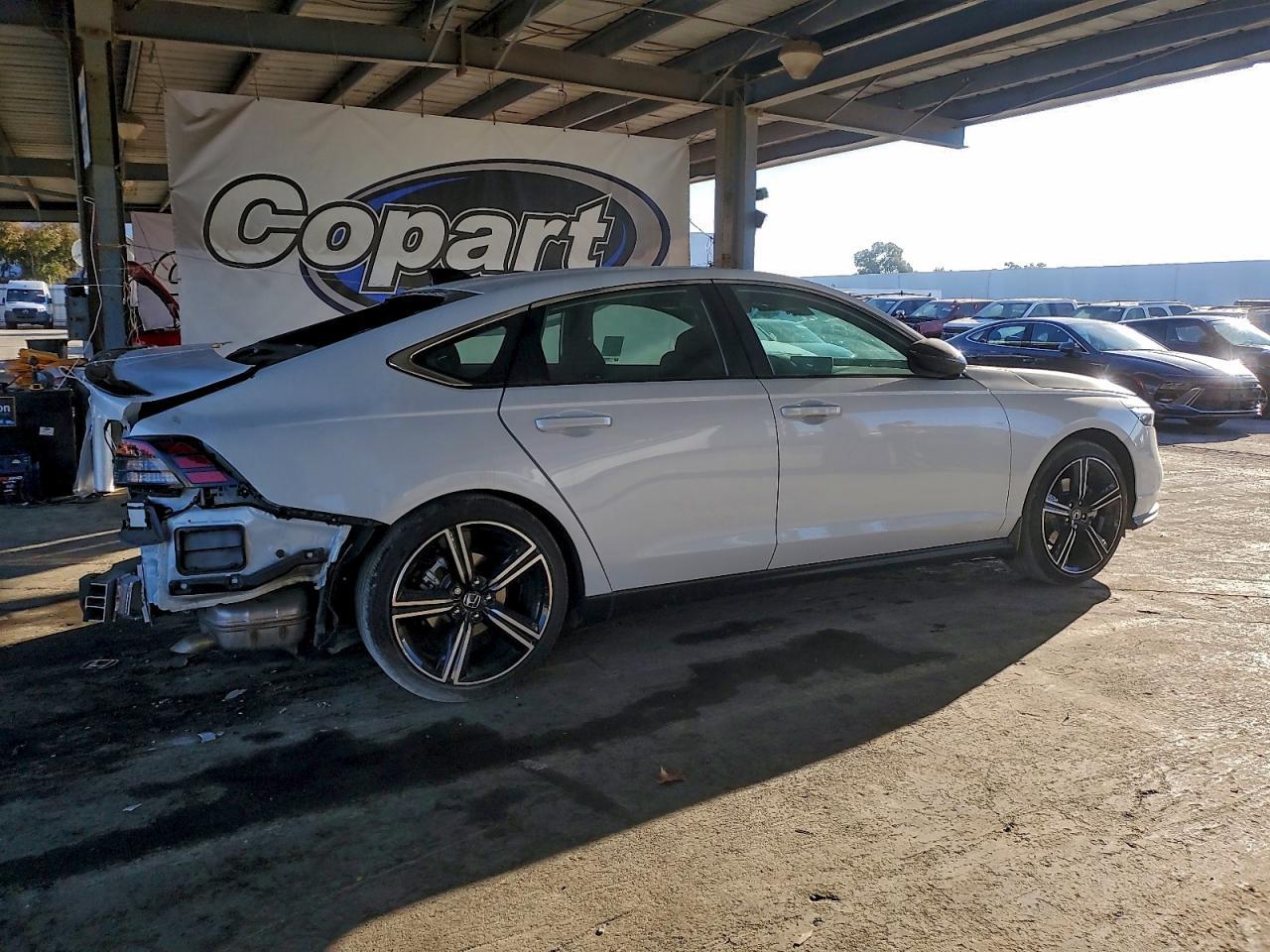 2025 Honda Accord Hybrid Sport - Фото 3