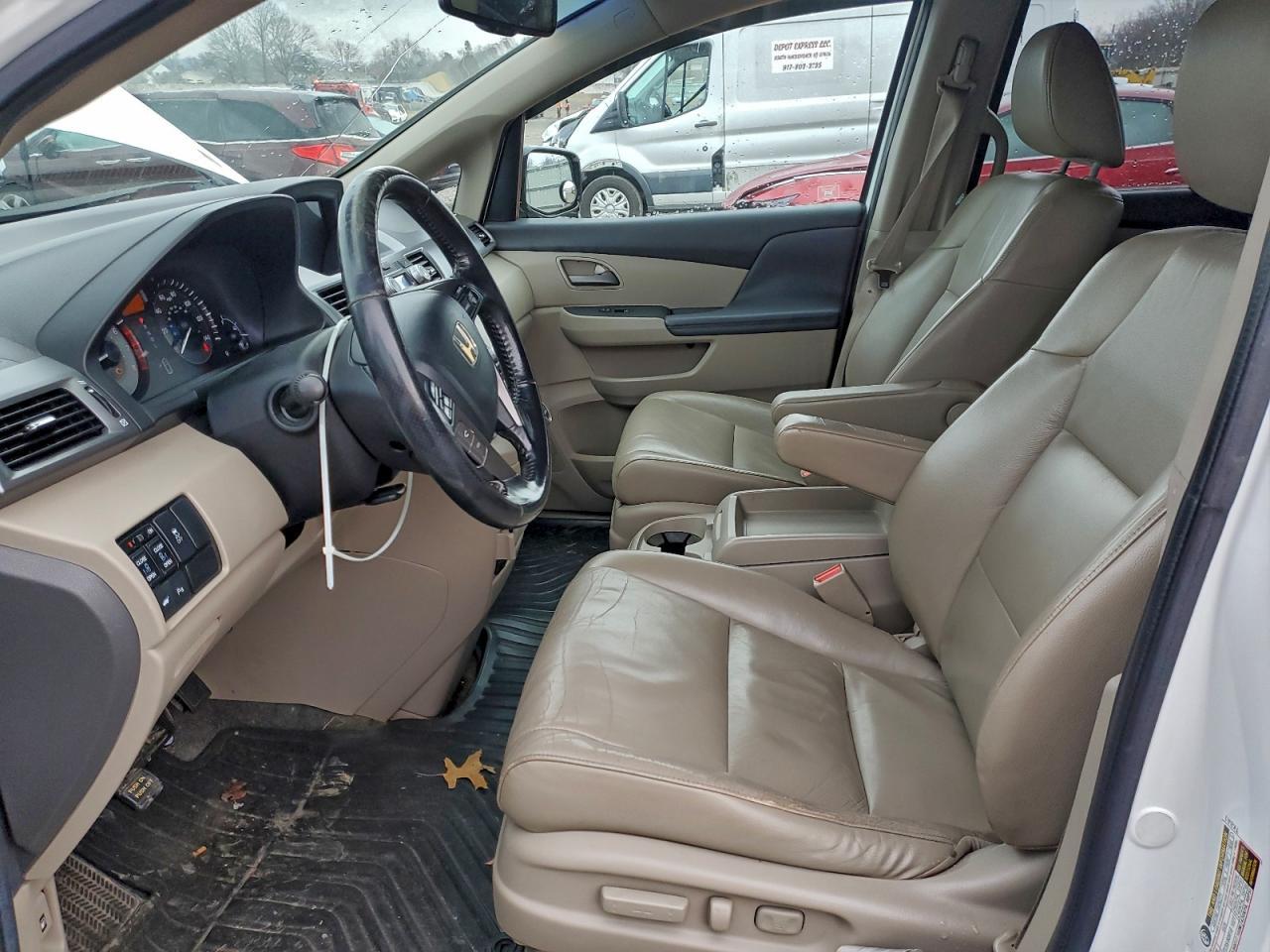 2011 Honda Odyssey Touring - Фото 7