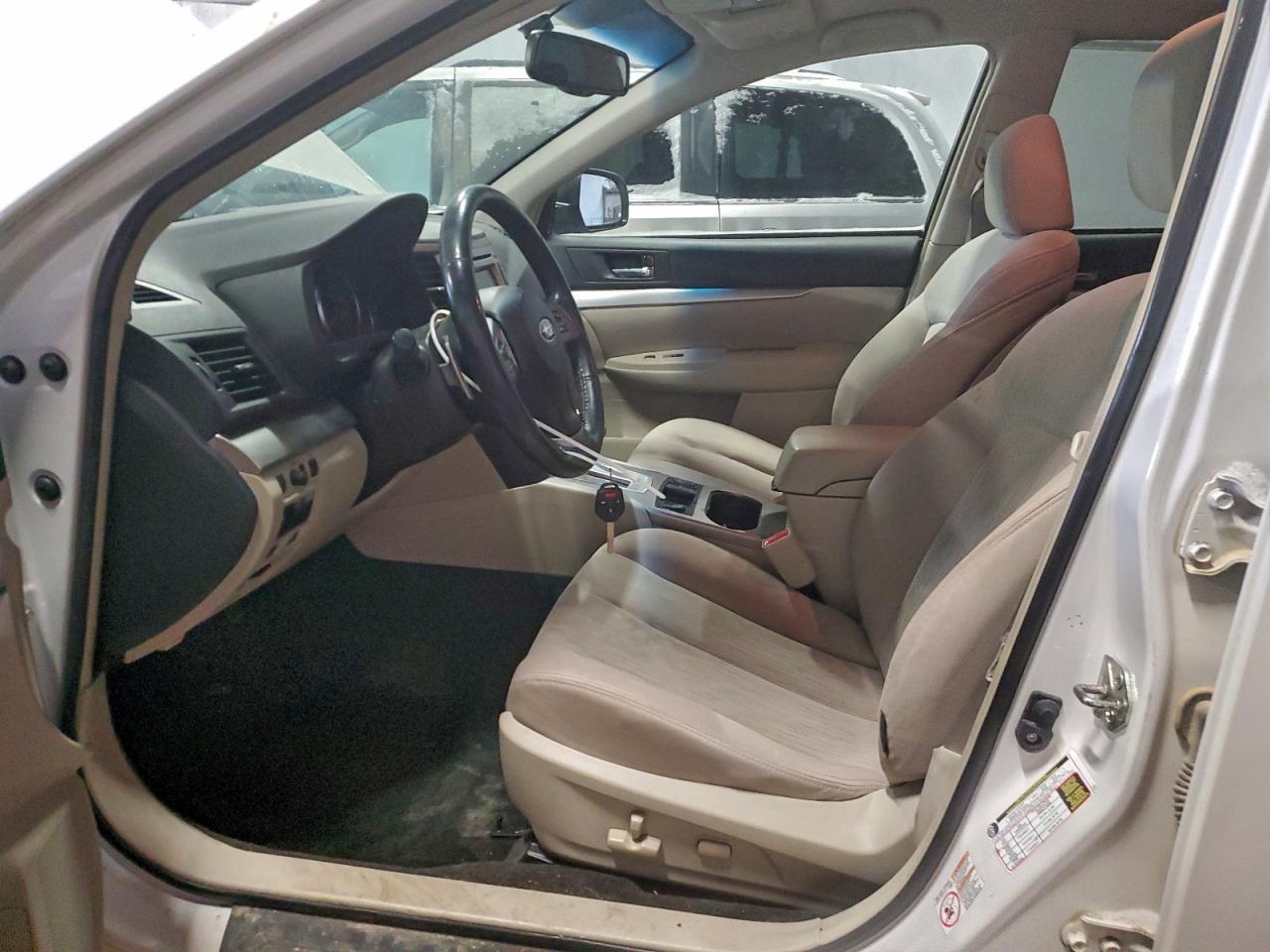 2014 Subaru Outback 2.5I Premium - Фото 7