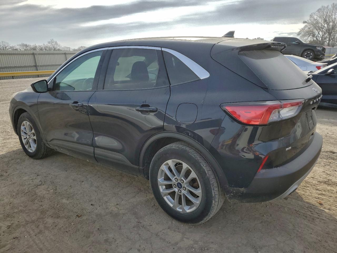 2021 Ford Escape Se - Фото 2