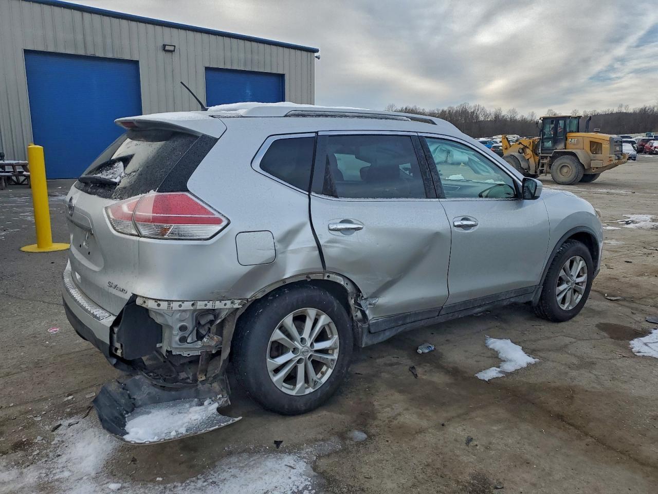 2015 Nissan Rogue S - Фото 3