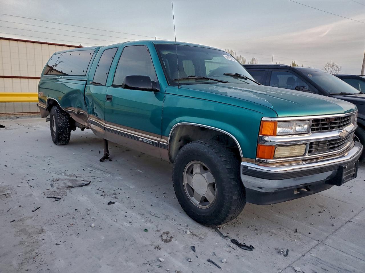 1996 Chevrolet Gmt-400 K1500 - Image 4