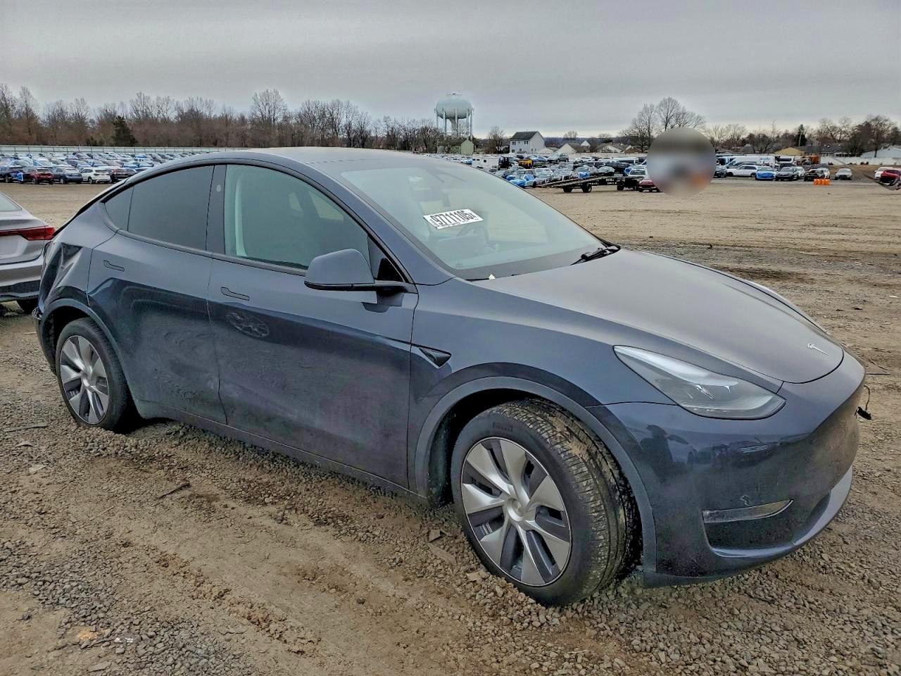 2024 Tesla Model Y - Фото 4