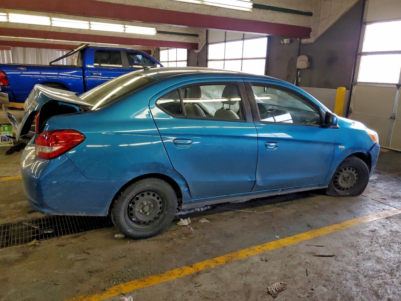 2019 Mitsubishi Mirage - Фото 3