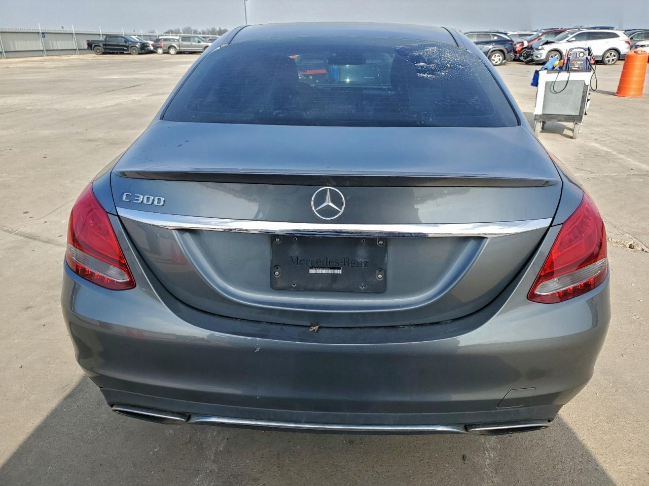 2018 Mercedes-Benz C 300 - Image 6