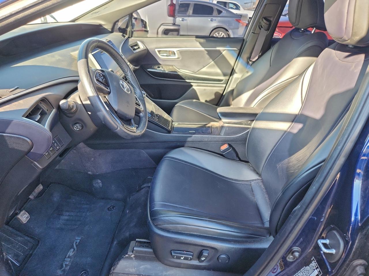 2017 Toyota Mirai - Image 7