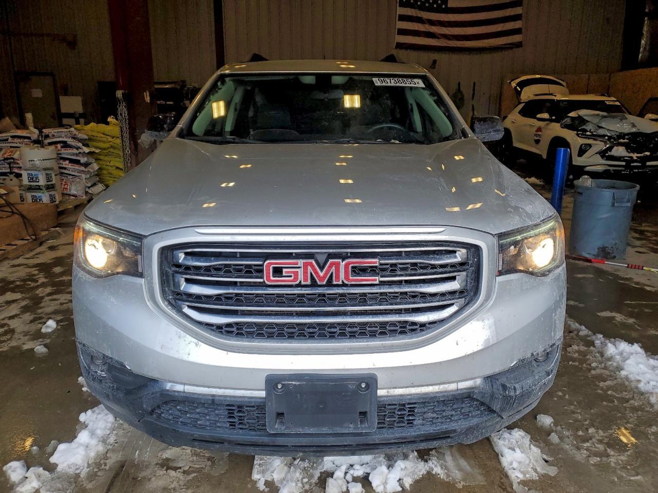 2018 GMC Acadia All Terrain - Image 5