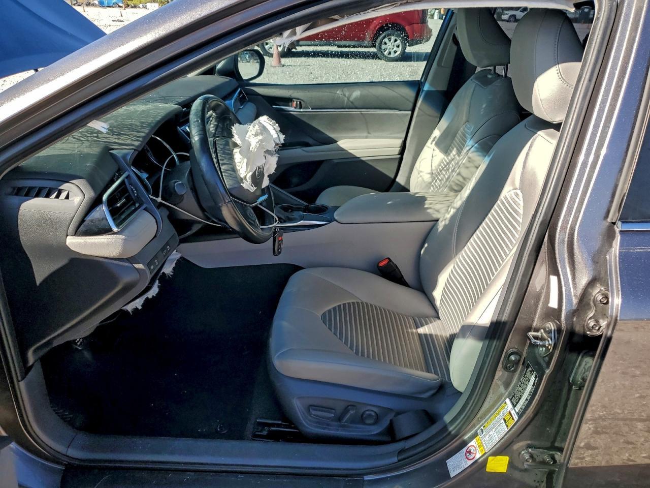 2018 Toyota Camry L - Фото 7